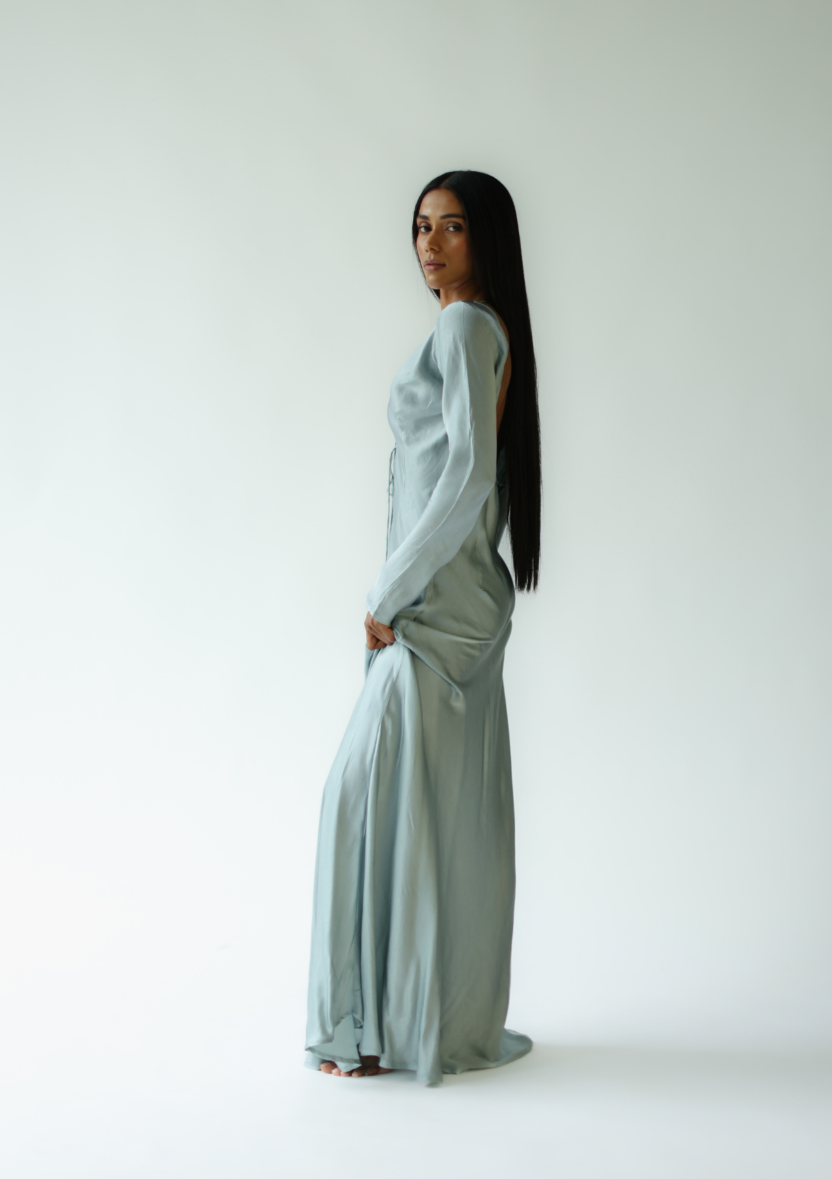 HARLEY MAXIKLEID – SILBERBLAU