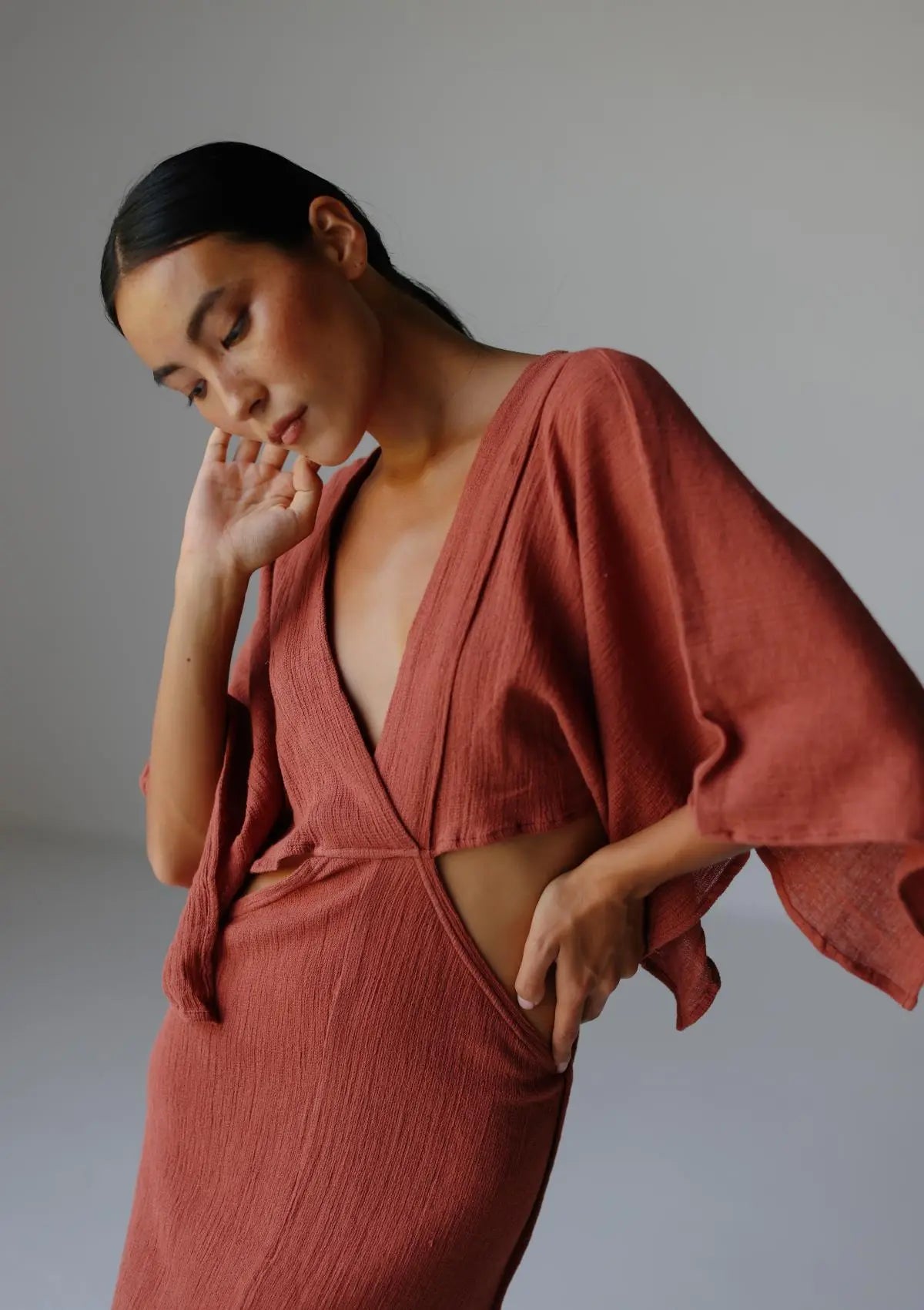 AURORA DRESS - GEBRANNTER TON