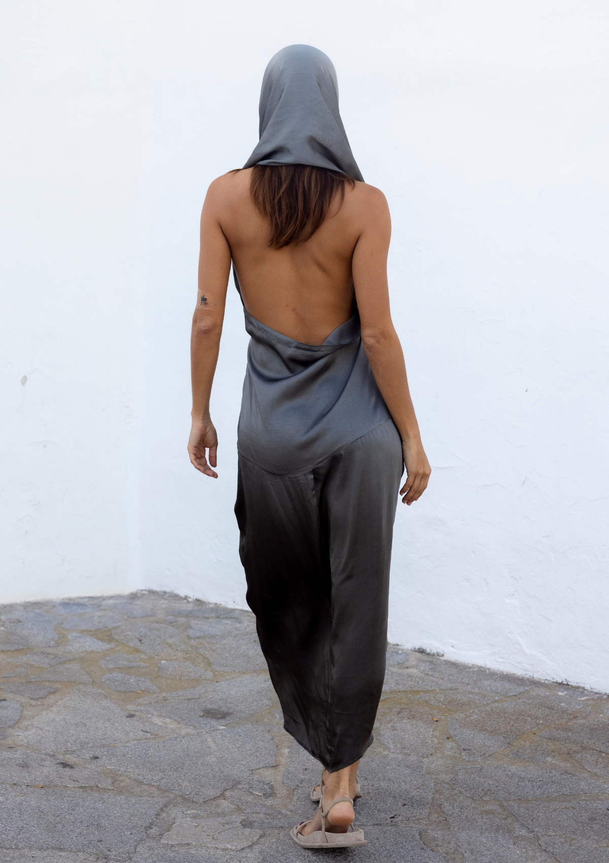 HOOD KAFTAN- TEA LEAF