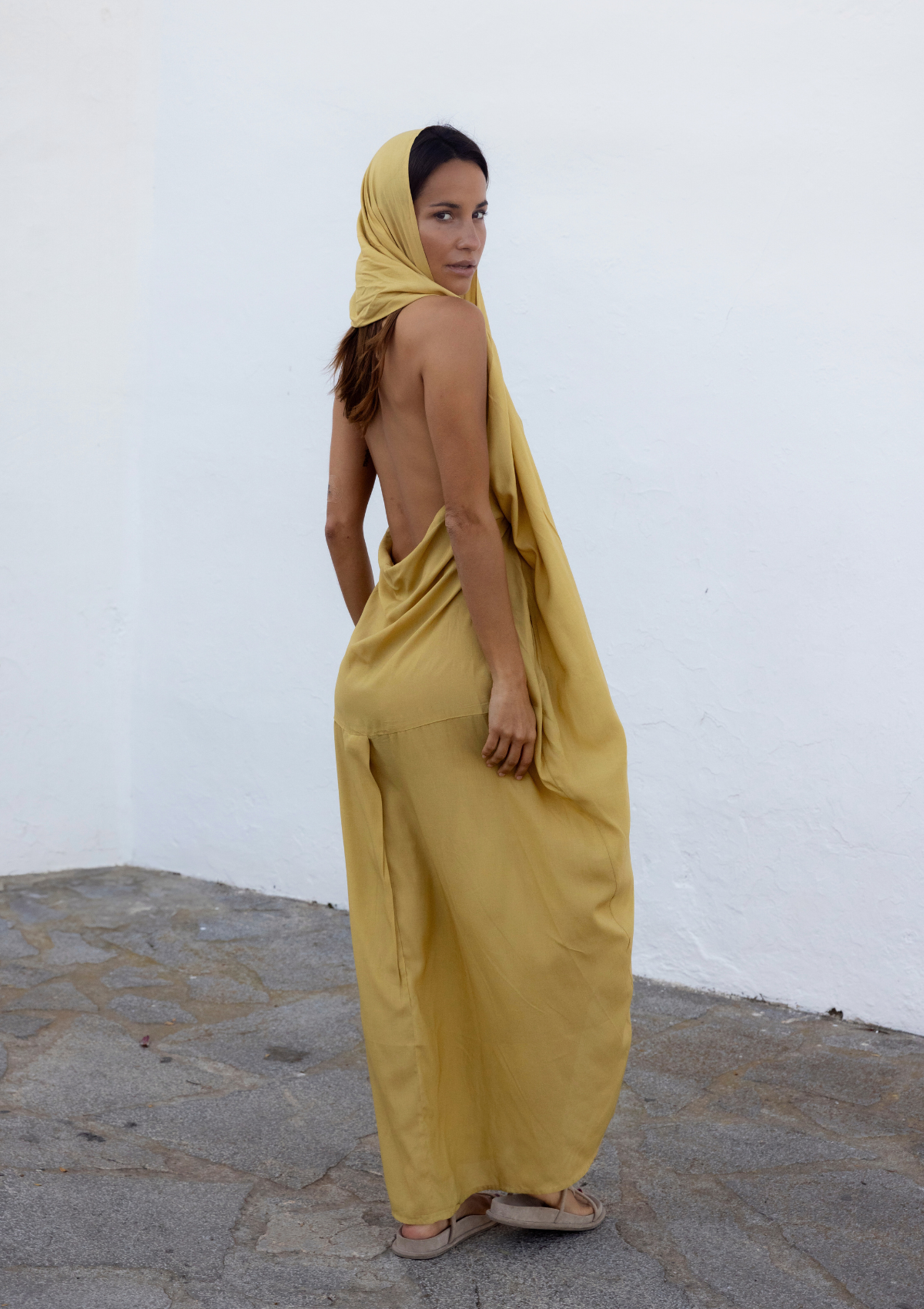 HOOD KAFTAN- BEIGE TAN