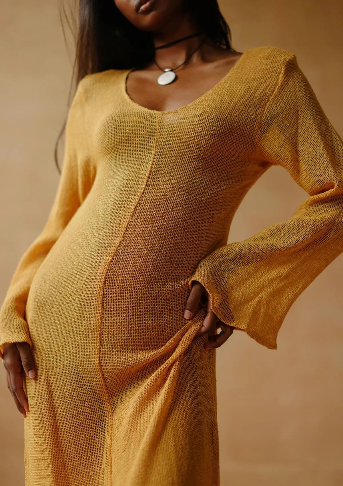 HALLIE MAXIKLEID - GOLDENE APRIKOSE