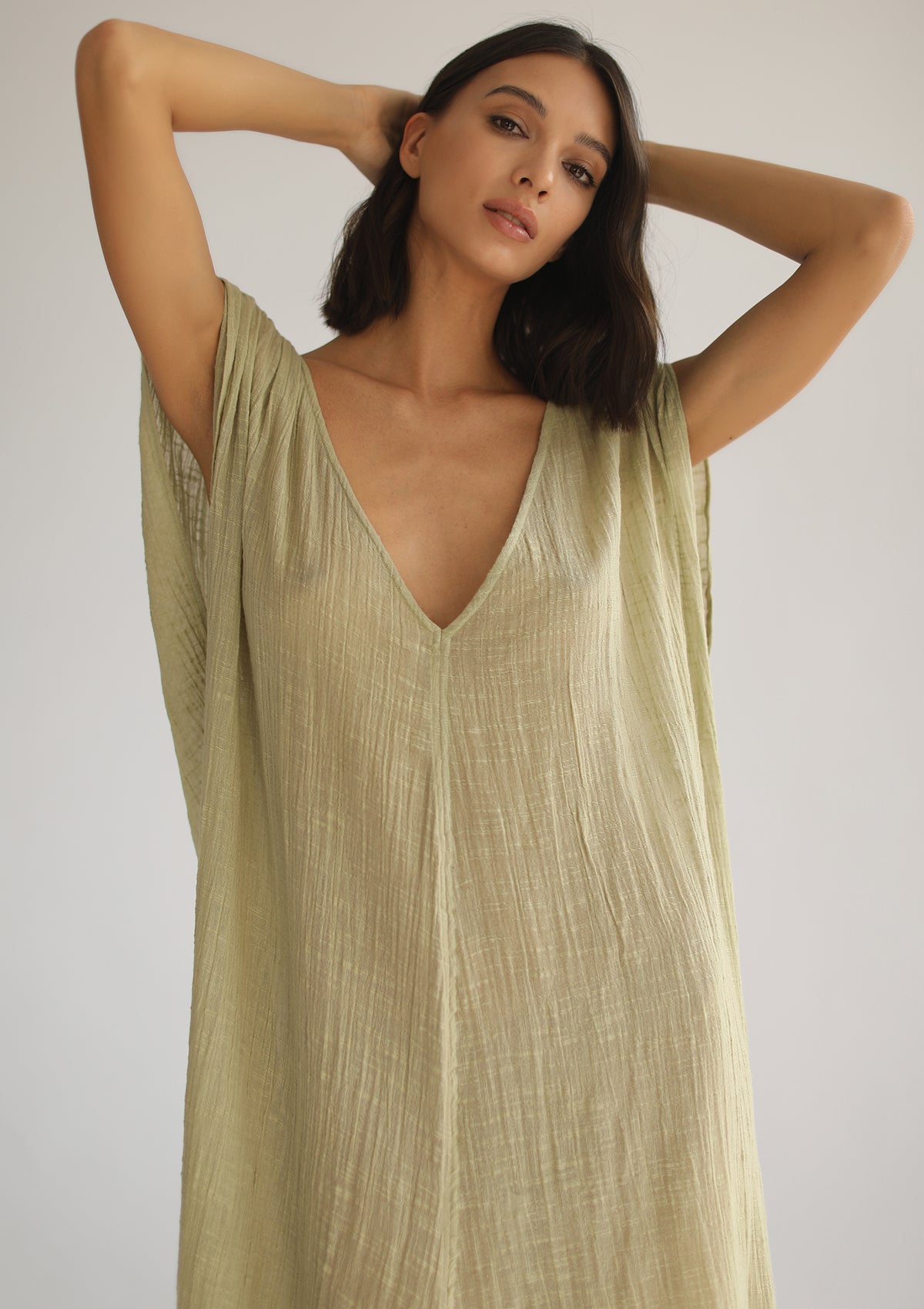 CAFTÁN ARES - PISTACHO