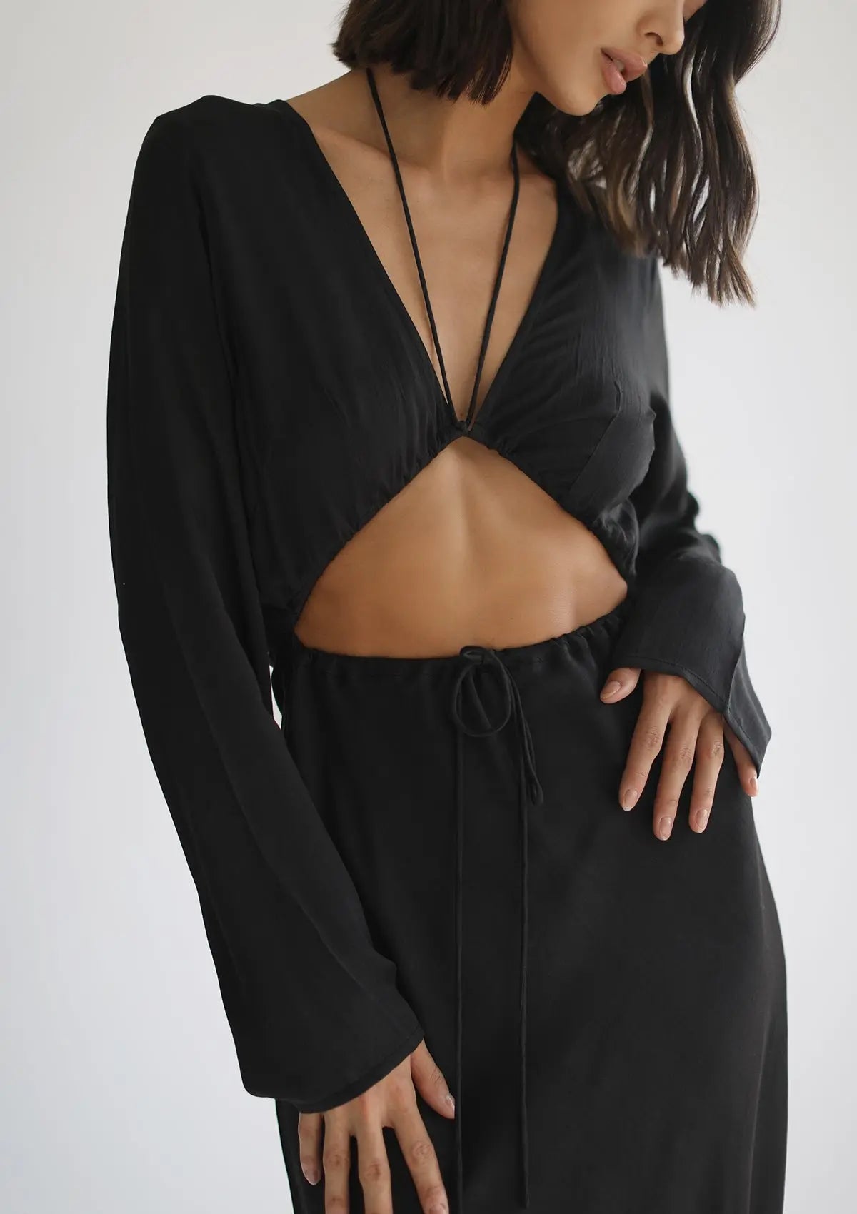 HERA MAXI DRESS - OYSTER BLACK - Studio Tia