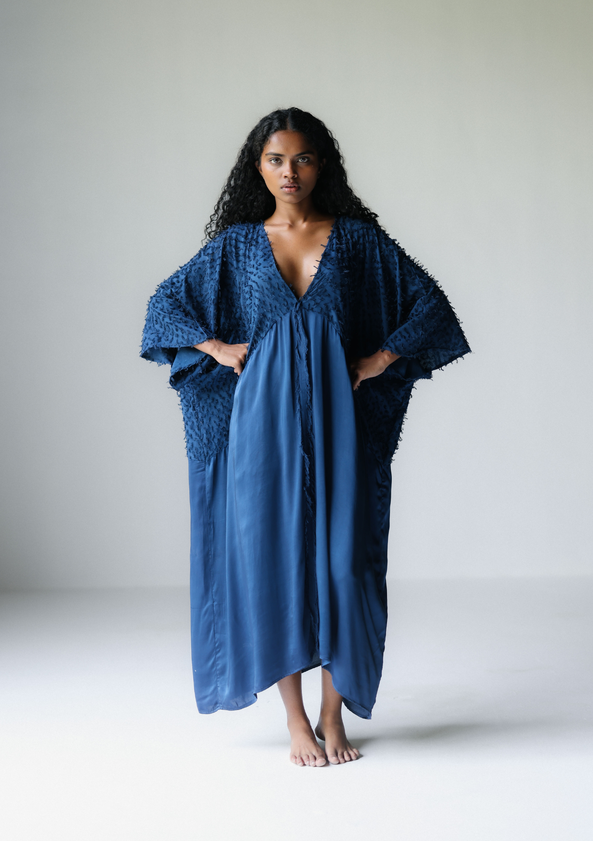 TIRA KAFTAN