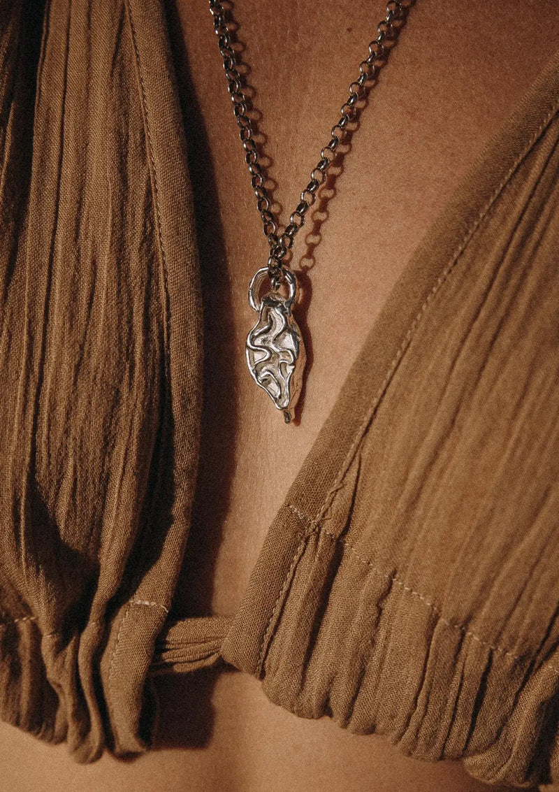 Vulva Charm - Silver