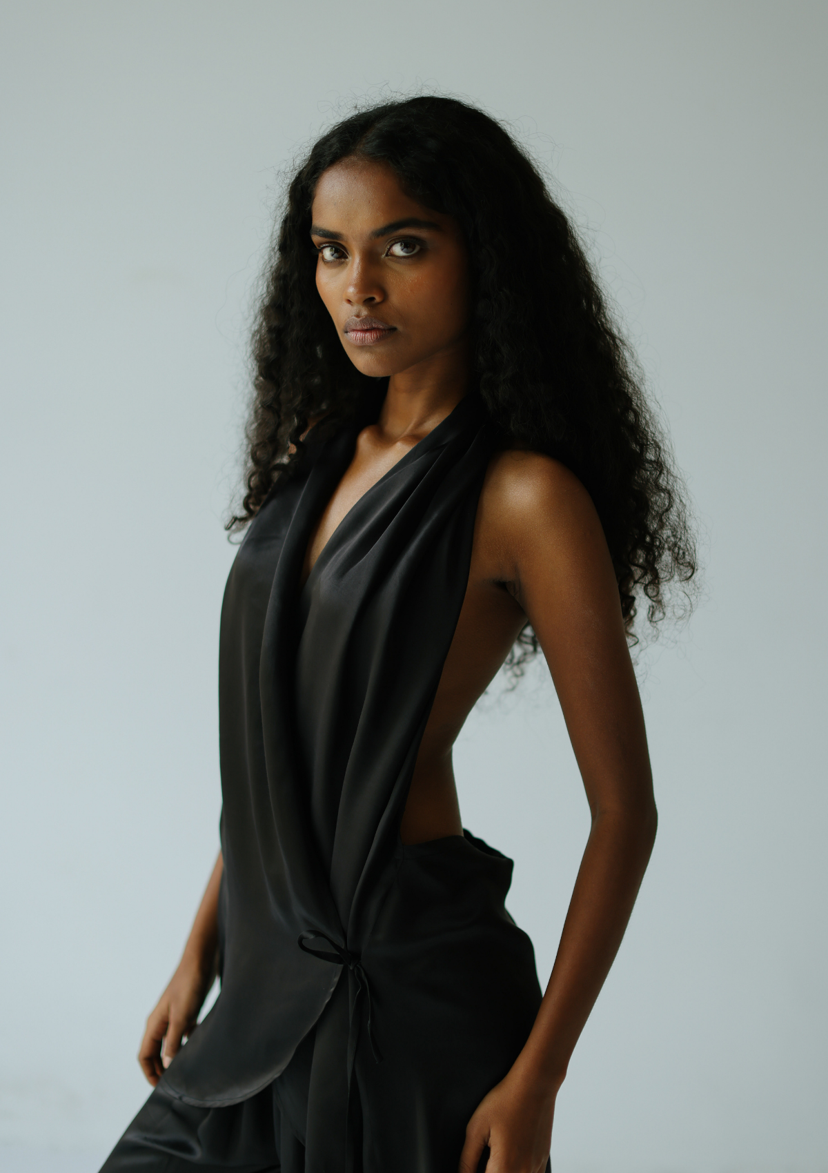 CAPUCHA ABIERTA - NEGRO