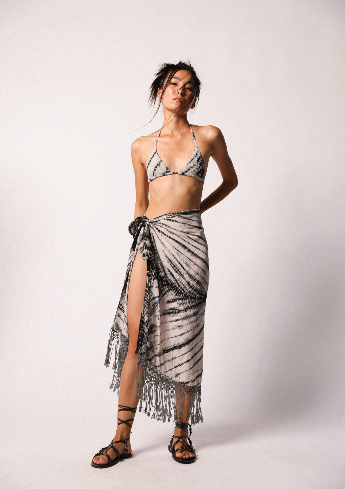 MAYA SARONG - ZEBRA SHIBORI TIE DYE OYSTER PEARL